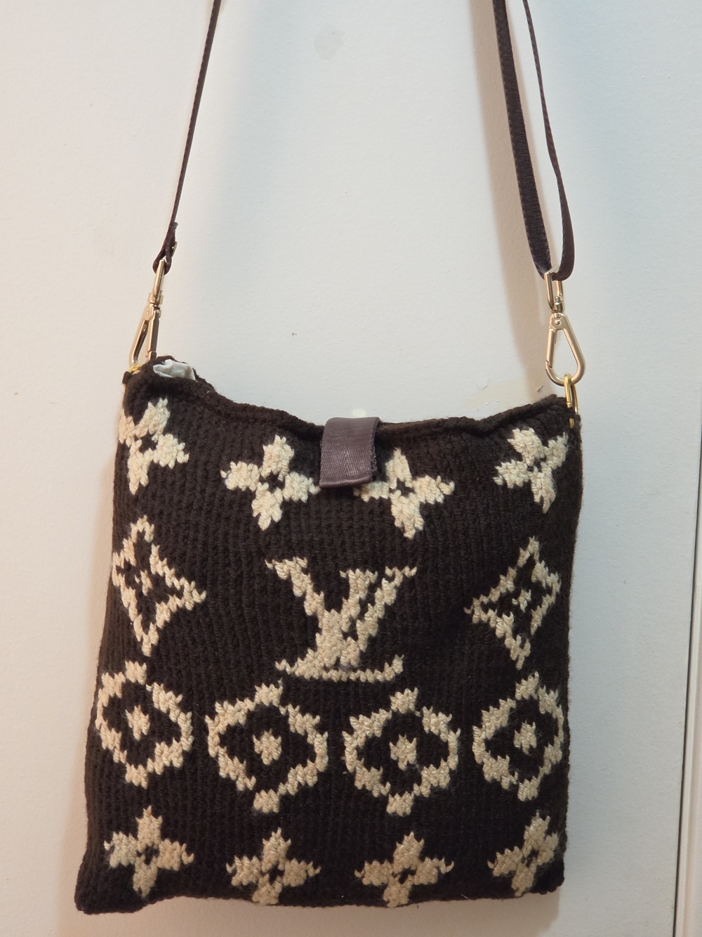 NWOT Dark Brown Knit Bag With Brown Canvas Crossbody Strap